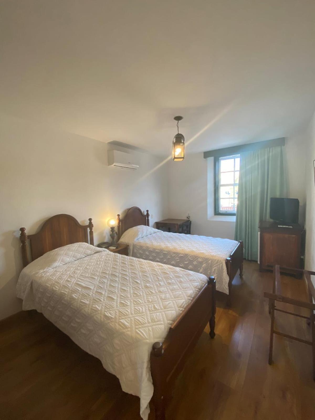 Hotel Luxor 오루프레투 외부 사진